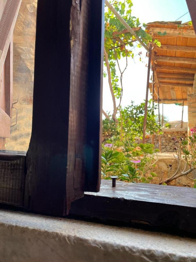 Find Your Peace In A Traditional Country House!! Láyia Exterior foto